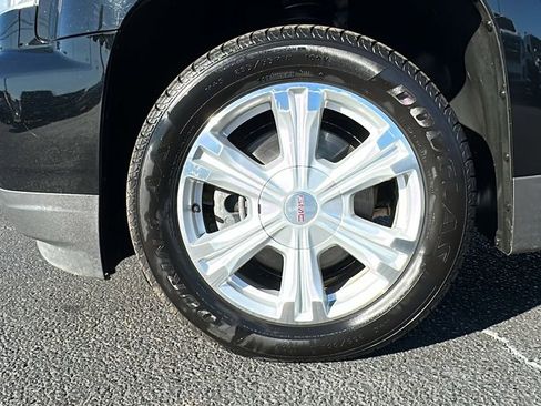 Used 2017 GMC Terrain SLE w/ Technology Package image 14