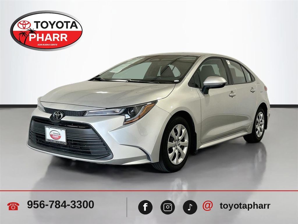 Used 2025 Toyota Corolla LE FWD image 1