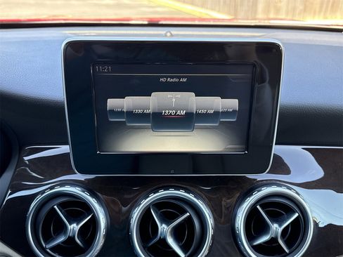Used 2016 Mercedes-Benz GLA 250 GLA 250 image 23