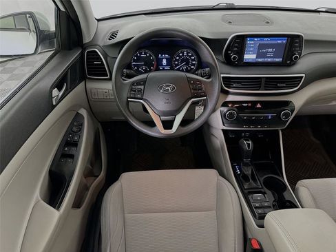 Used 2019 Hyundai Tucson SE AWD/4WD image 2