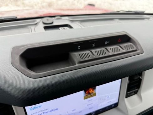 Certified 2025 Ford Bronco Heritage Edition image 25