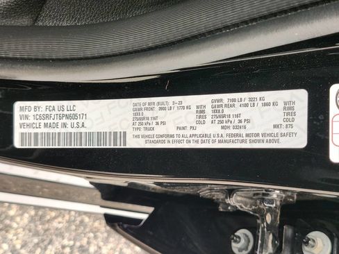 Used 2023 RAM 1500 Laramie AWD/4WD image 32