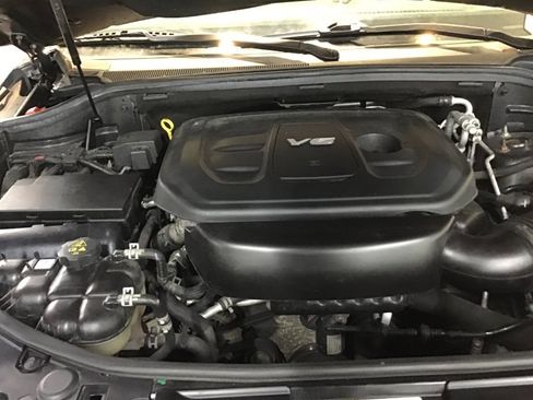 Used 2018 Dodge Durango GT image 34