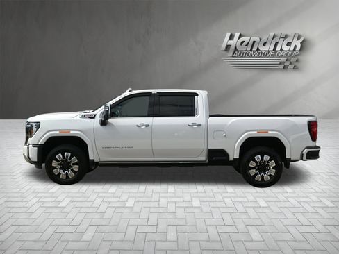 Used 2024 GMC Sierra 2500 Denali w/ Denali Reserve Package image 10