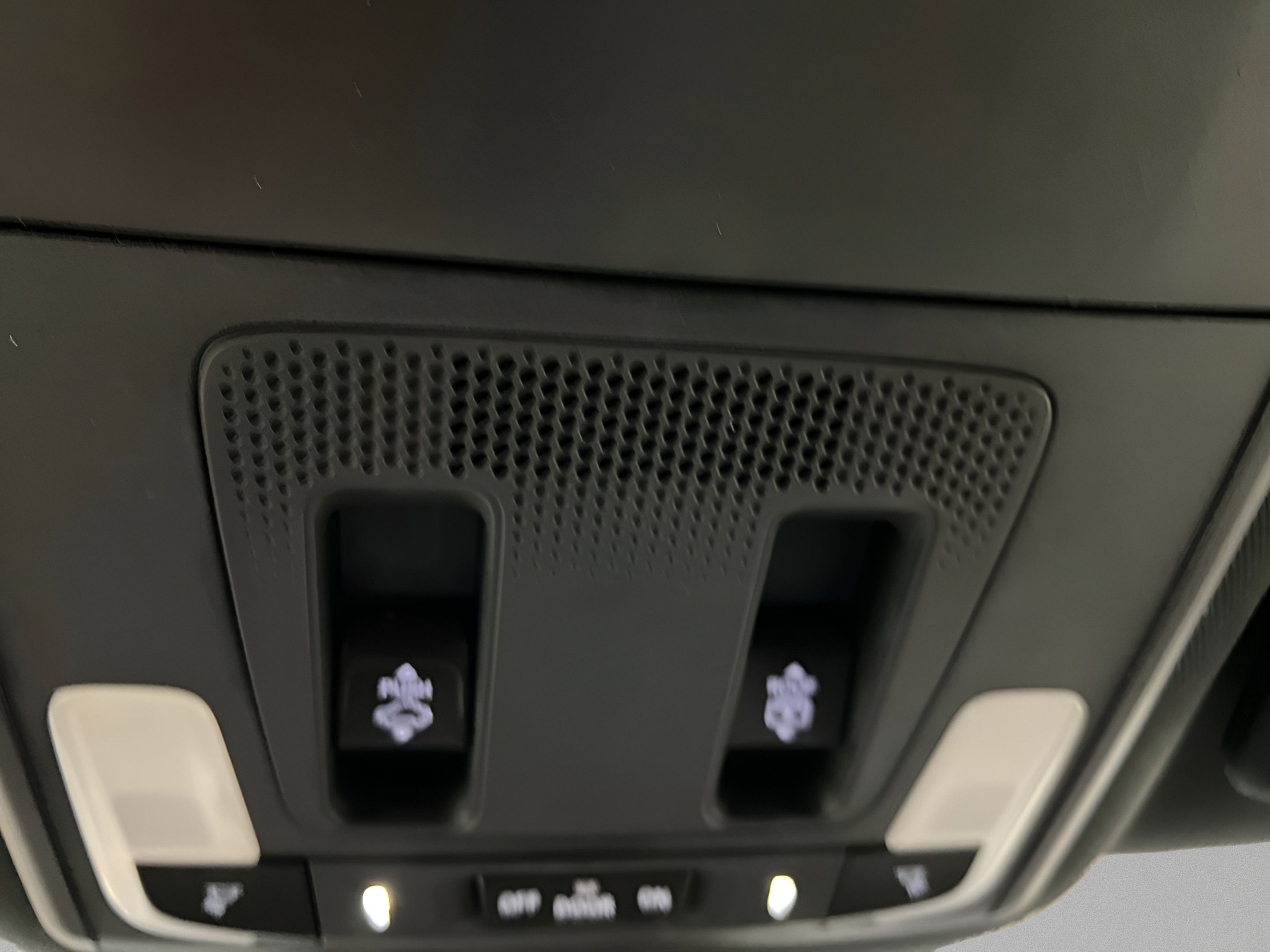 Used 2025 Honda Pilot TrailSport image 23