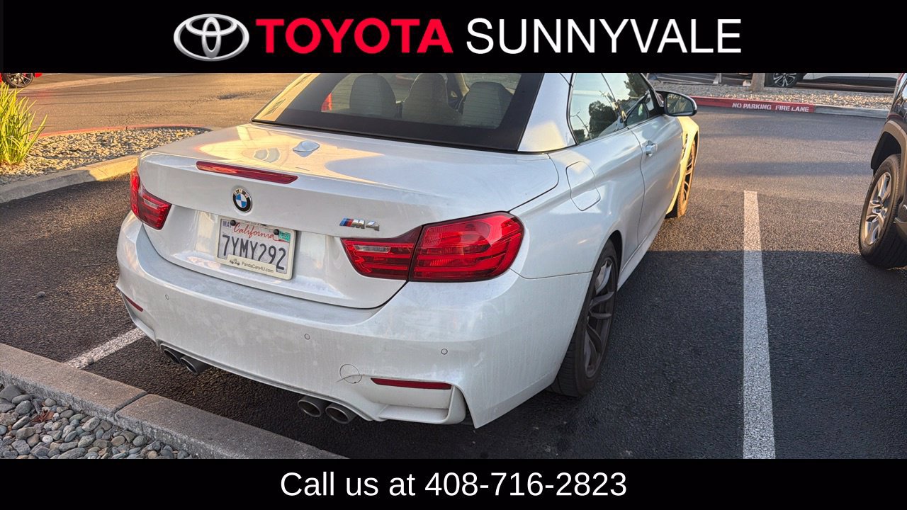 Used 2017 BMW M4 Convertible RWD image 2