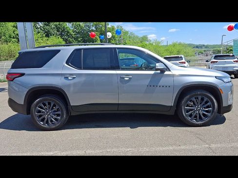 Certified 2023 Chevrolet Traverse RS w/ LPO, Floor Liner Package AWD/4WD image 9