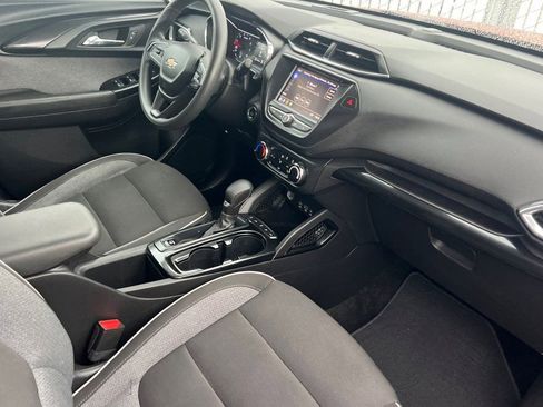 Used 2022 Chevrolet TrailBlazer LT w/ Driver Confidence Package image 13