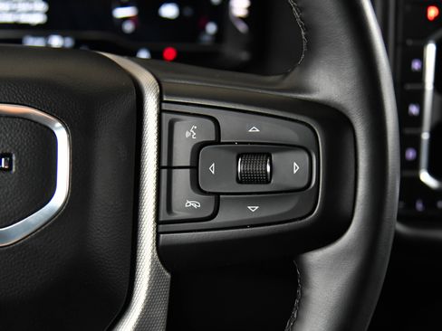 Used 2023 GMC Yukon XL Denali image 35