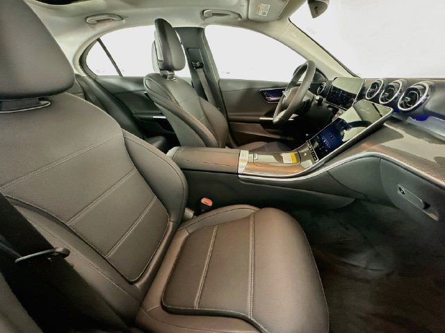 Used 2026 Mercedes-Benz C 300 4MATIC Sedan image 27