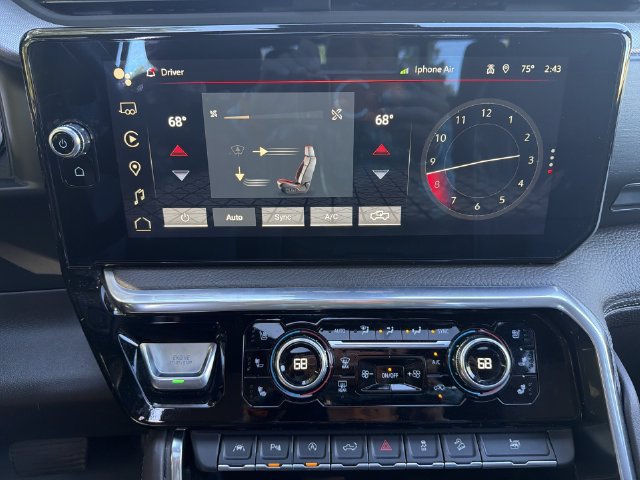 Used 2023 GMC Sierra 1500 Denali w/ Denali Reserve Package AWD/4WD image 19