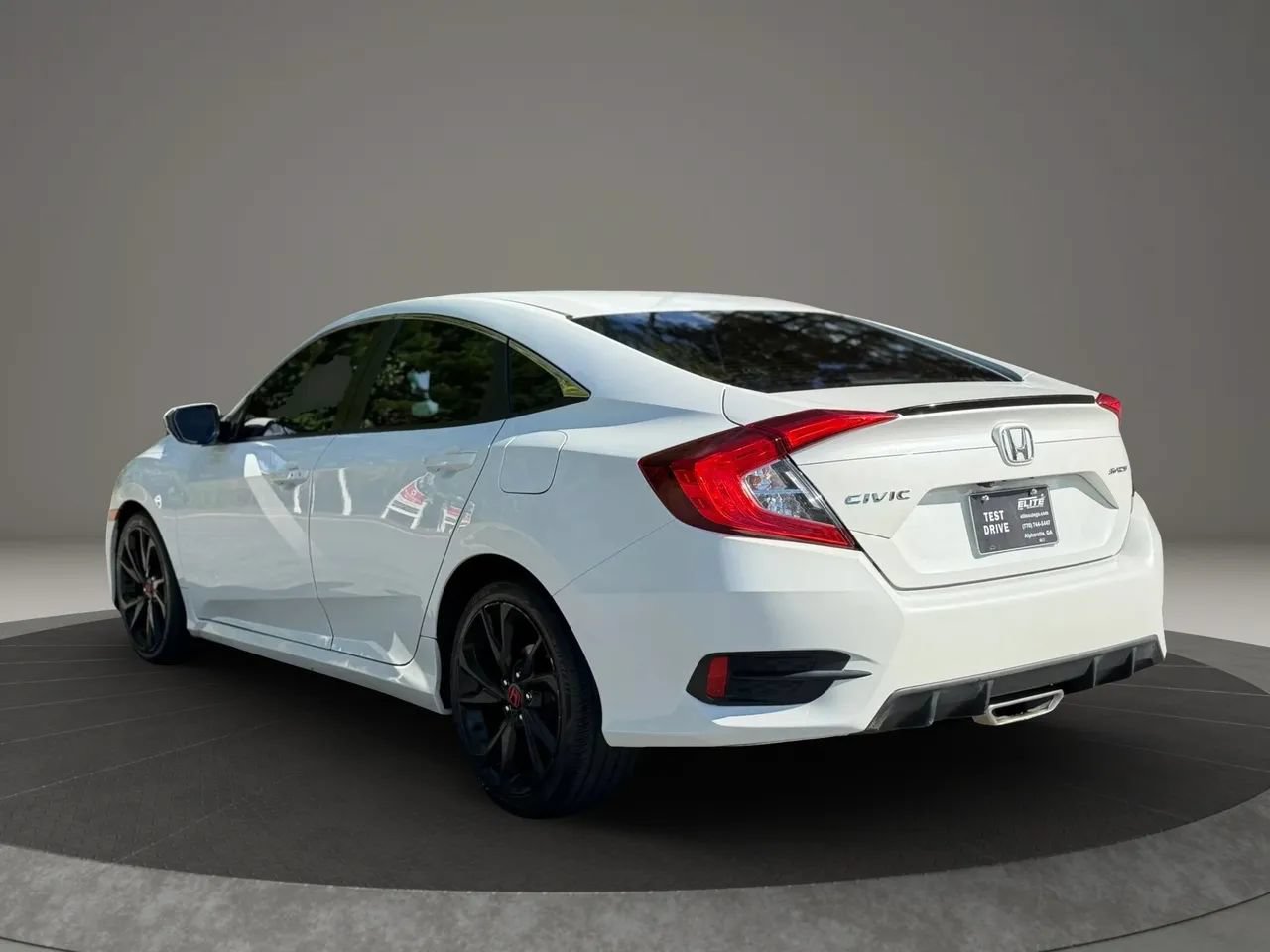 Used 2020 Honda Civic Sport image 6