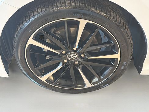 Used 2020 Toyota Camry XSE image 11