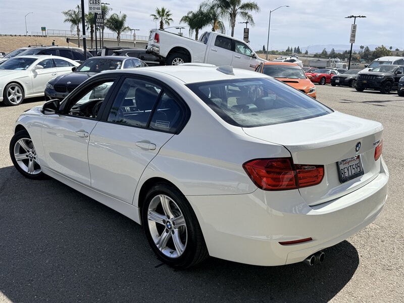 Used 2015 BMW 328i Sedan RWD image 5