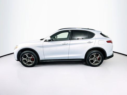 Used 2023 Alfa Romeo Stelvio Sprint RWD image 4