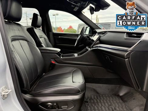 Used 2024 Jeep Grand Cherokee Overland w/ Trailer Tow Package image 23