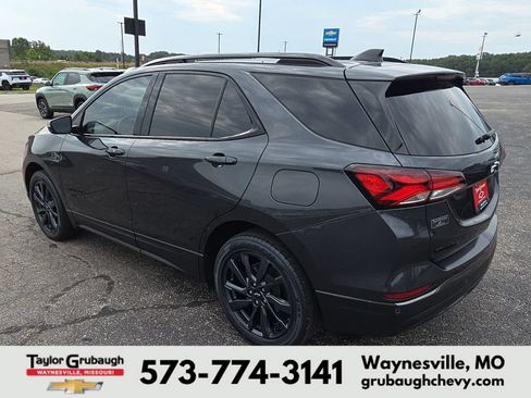 Certified 2023 Chevrolet Equinox RS w/ RS Leather Package AWD/4WD image 6