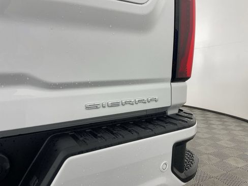 New 2025 GMC Sierra 2500 Denali w/ Denali Reserve Package image 33