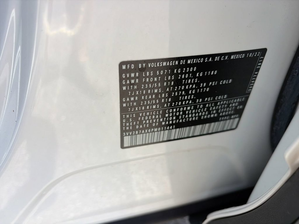 Used 2023 Volkswagen Tiguan SE AWD/4WD image 26