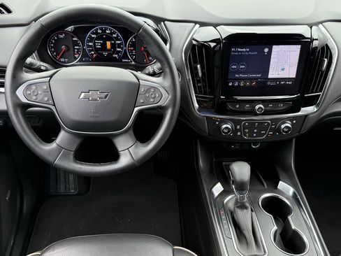 Used 2023 Chevrolet Traverse Premier w/ Redline Edition FWD image 11