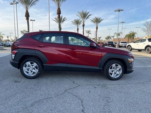 New 2026 Hyundai Kona SE image 5