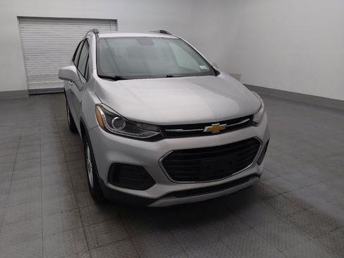 Used 2020 Chevrolet Trax LT FWD image 14