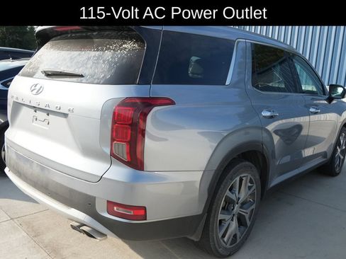 Used 2020 Hyundai Palisade SEL w/ Convenience Package FWD image 4