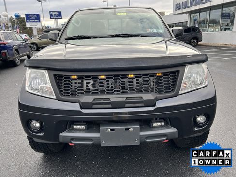 Used 2019 Nissan Frontier PRO-4X image 9