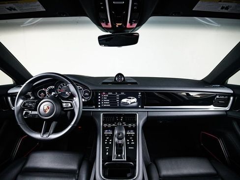 Certified 2023 Porsche Panamera image 25