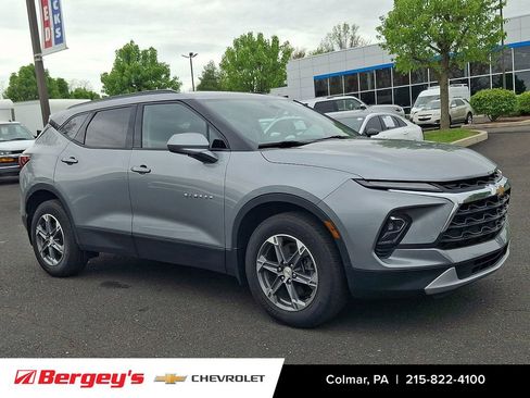 Certified 2024 Chevrolet Blazer LT w/ Convenience Package FWD image 3