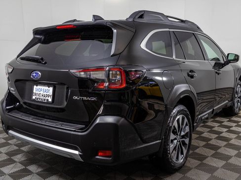 Used 2023 Subaru Outback Limited image 17