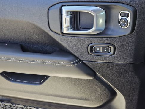 New 2026 Jeep Gladiator Sport AWD/4WD image 24