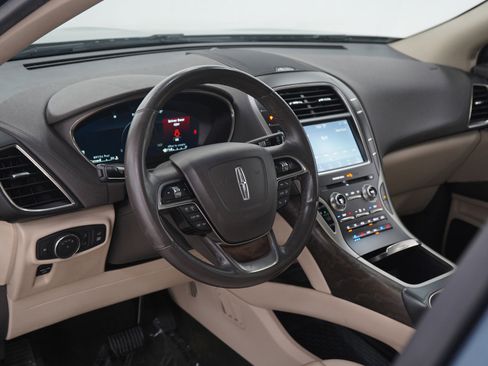 Used 2019 Lincoln Nautilus Reserve AWD/4WD image 24