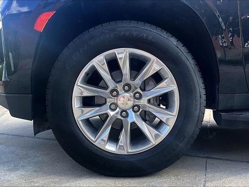 Used 2023 Chevrolet Tahoe Premier AWD/4WD image 11
