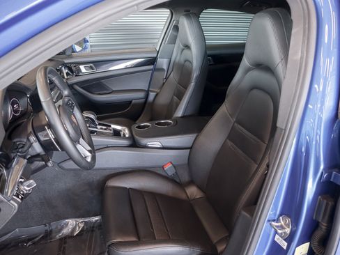 Used 2018 Porsche Panamera image 5