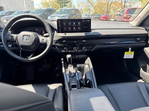 Used 2025 Honda Accord EX-L image 16