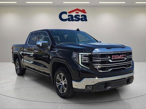 Used 2025 GMC Sierra 1500 SLT RWD image 1