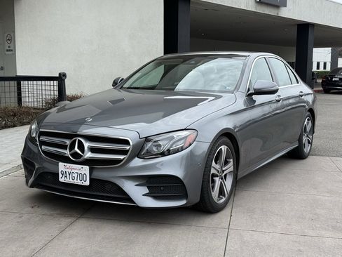 Certified 2018 Mercedes-Benz E 300 image 1