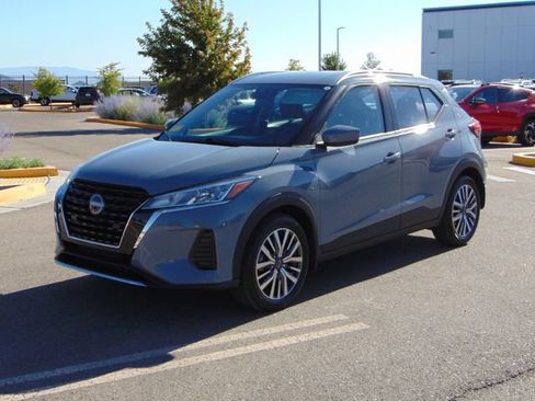 Used 2023 Nissan Kicks SV FWD image 8