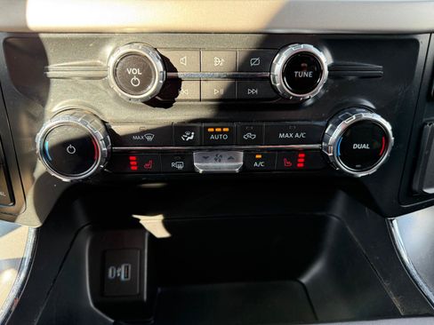 Used 2022 Ford F150 XLT w/ Equipment Group 302A High AWD/4WD image 25