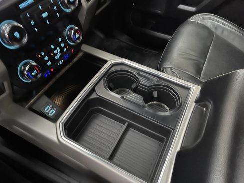 Used 2019 Ford F350 Lariat w/ Lariat Ultimate Package image 6