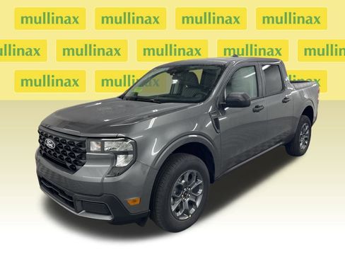 New 2025 Ford Maverick XLT image 13