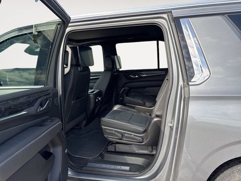Used 2021 GMC Yukon XL Denali w/ Denali Ultimate Package AWD/4WD image 35