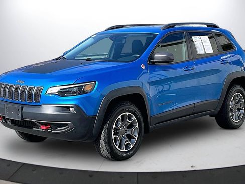 Certified 2021 Jeep Cherokee Trailhawk w/ Premium Leather Package image 4