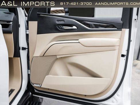 Used 2024 Cadillac Escalade Premium Luxury w/ Performance Package AWD/4WD image 63