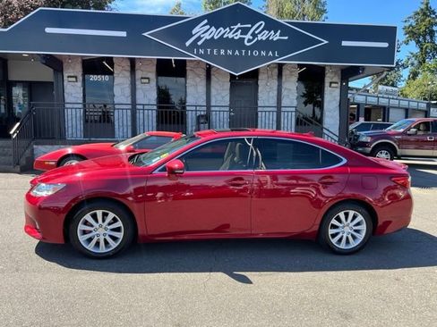 Used 2013 Lexus ES 350 w/ Luxury Pkg FWD image 2