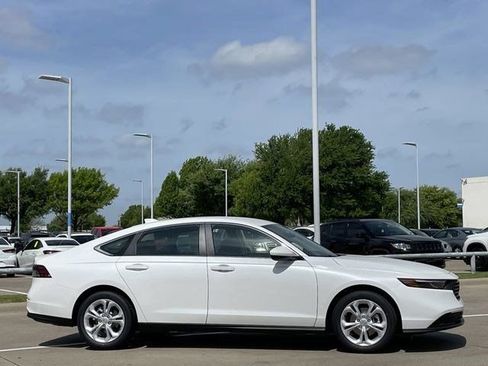 New 2026 Honda Accord LX image 3