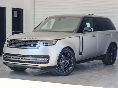 Used 2025 Land Rover Range Rover SE