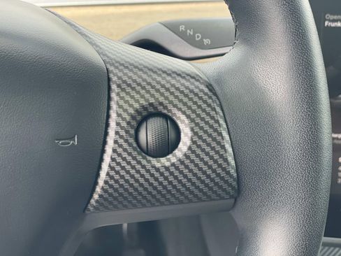 Used 2020 Tesla Model Y Long Range image 26