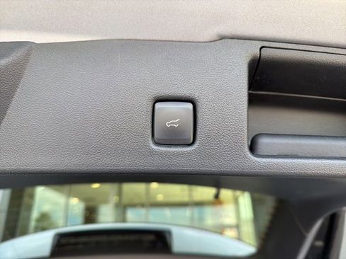 Certified 2022 Ford Escape SE w/ Convenience Package FWD image 16